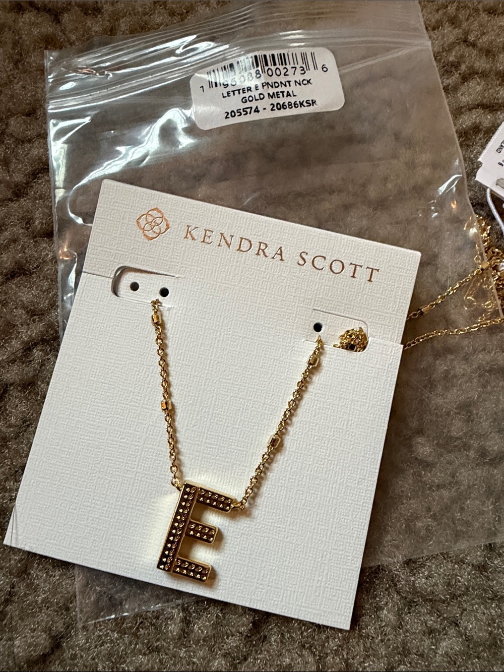 Kendra Scott Gold 'E' Pendant Necklace